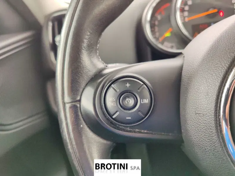 MINI Mini Countryman usata a Massa-Carrara (14)