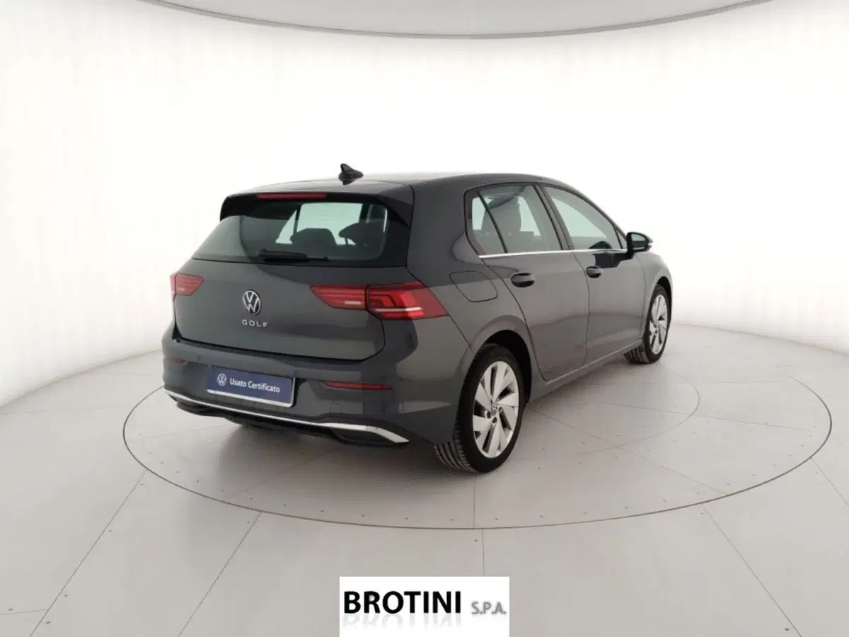 Volkswagen Golf usata a Massa-Carrara (3)