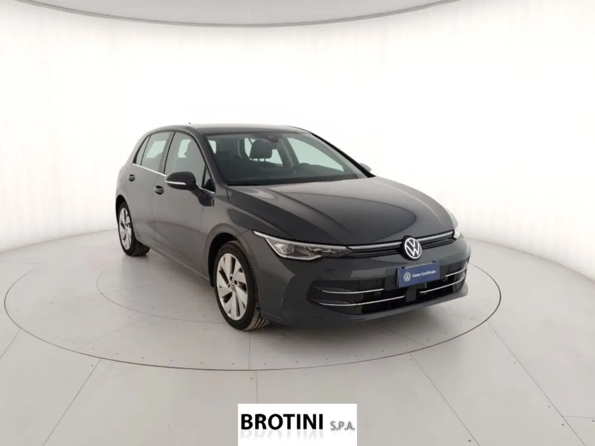 Volkswagen Golf usata a Massa-Carrara (4)
