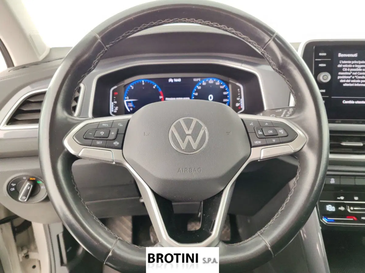 Volkswagen T-Roc usata a Massa-Carrara (13)