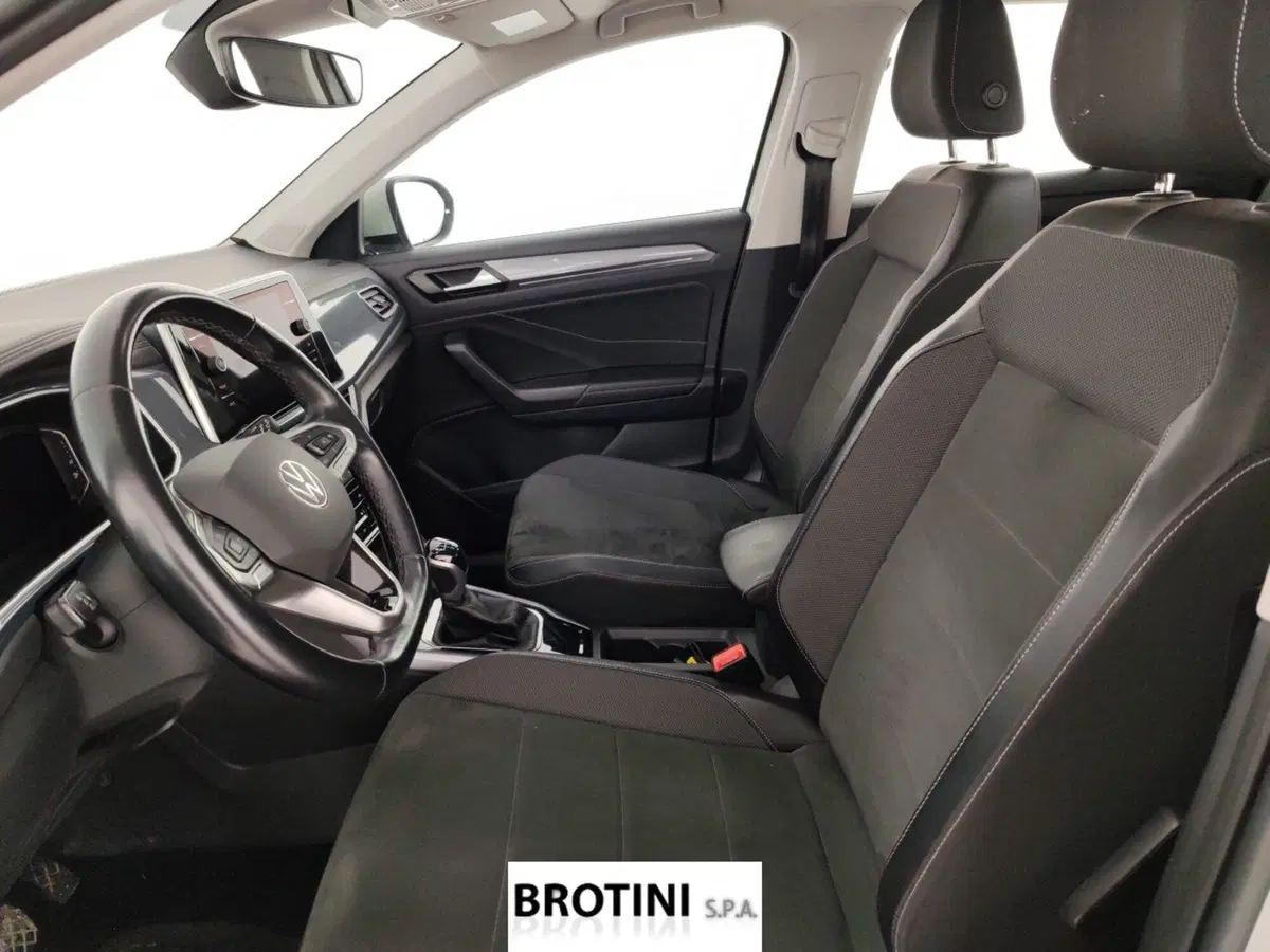 Volkswagen T-Roc usata a Massa-Carrara (7)