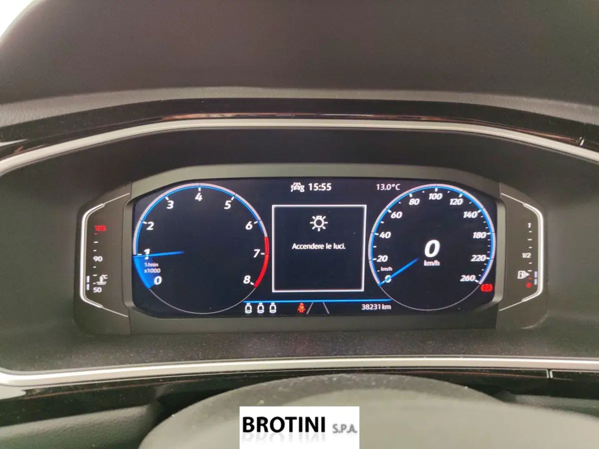 Volkswagen T-Roc usata a Massa-Carrara (13)