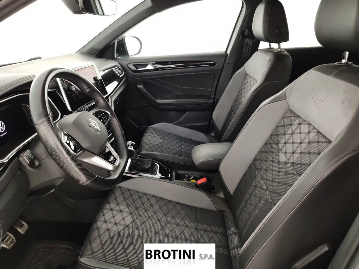Volkswagen T-Roc usata a Massa-Carrara (7)