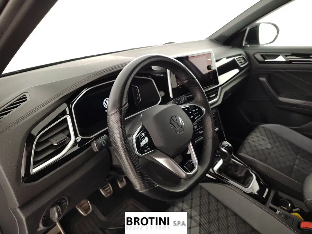 Volkswagen T-Roc usata a Massa-Carrara (8)