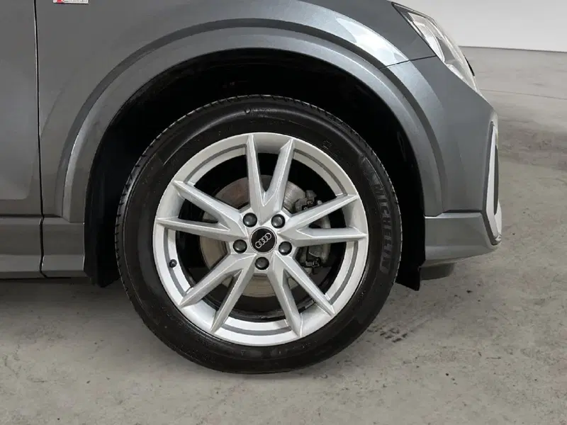 Audi Q2 usata a Napoli (19)