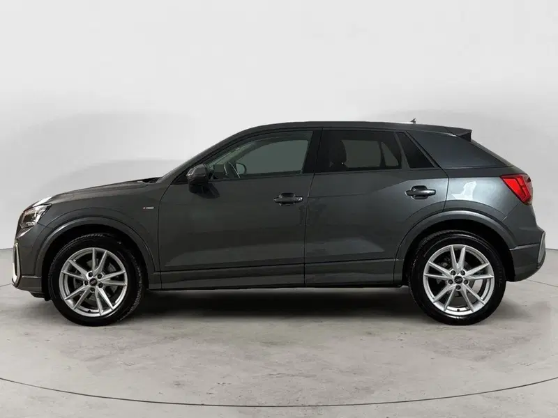 Audi Q2 usata a Napoli (5)