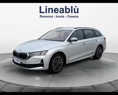 Skoda Octavia Station Wagon 2.0 tdi Selection 150cv dsg del 2025 usata a Cesena