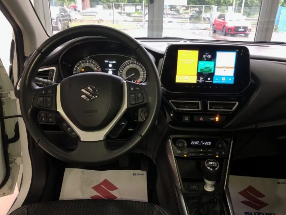 Suzuki S-Cross usata a Torino (12)