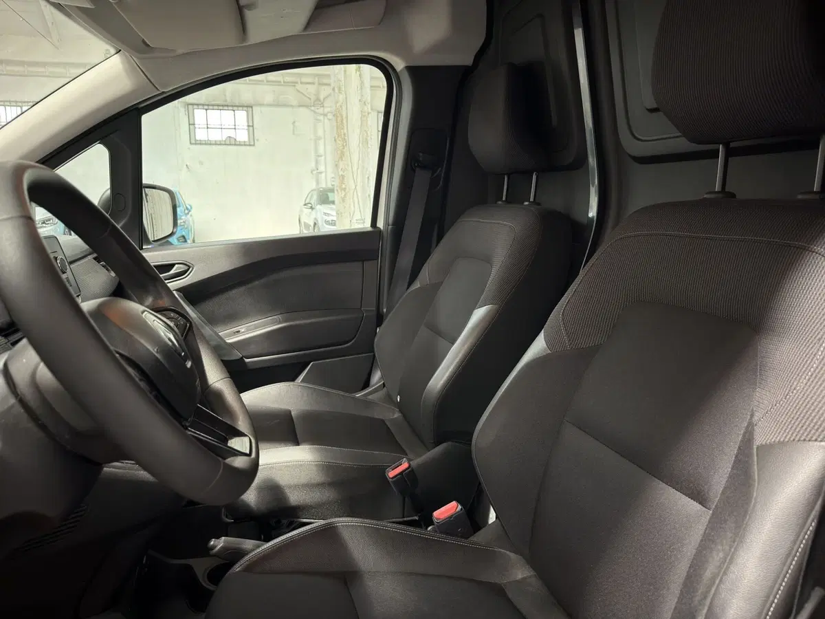 Renault Kangoo Furgone usata a Milano (12)