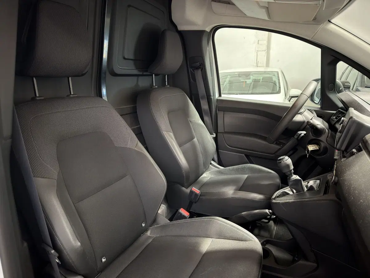 Renault Kangoo Furgone usata a Milano (13)