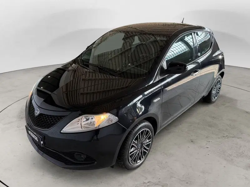 Lancia Ypsilon usata a Monza e Brianza (2)