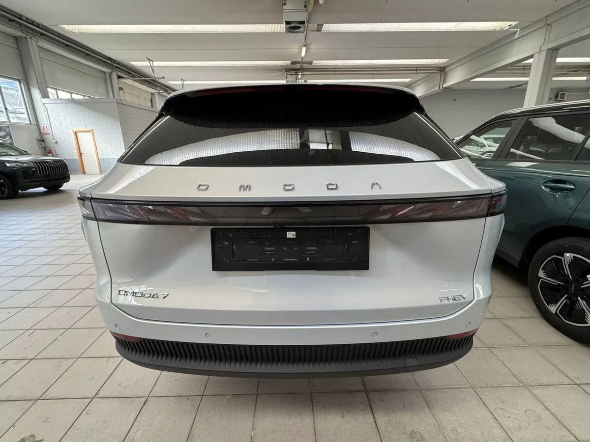 Omoda Omoda 7 SHS-P nuova a Monza e Brianza (5)