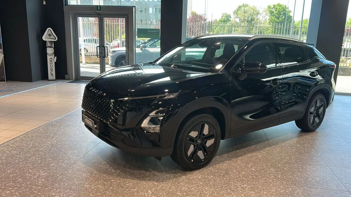 Omoda Omoda 5 SHS-H nuova a Monza e Brianza