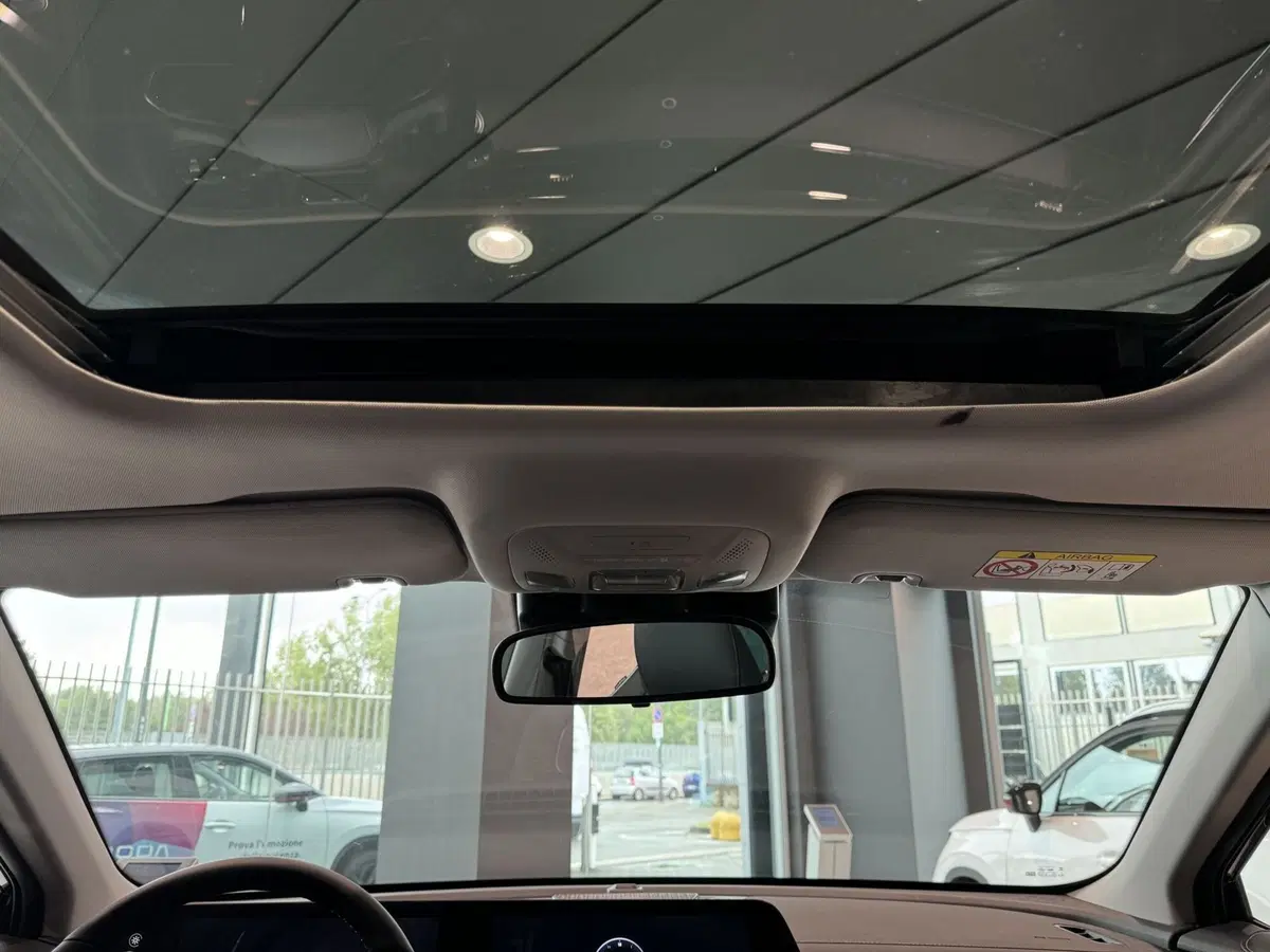 Omoda Omoda 5 SHS-H nuova a Monza e Brianza (19)