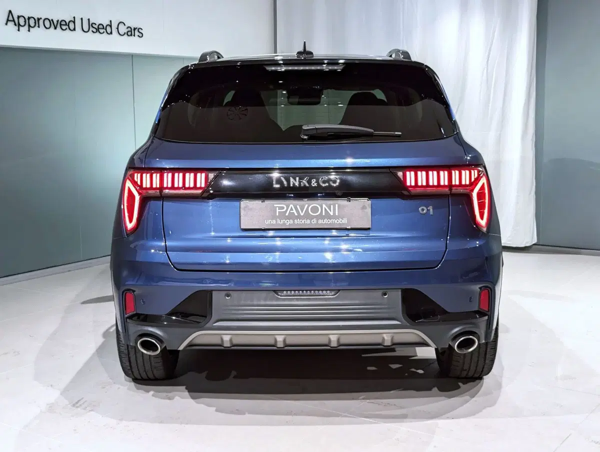 Lynk & Co 01 usata a Pescara (5)
