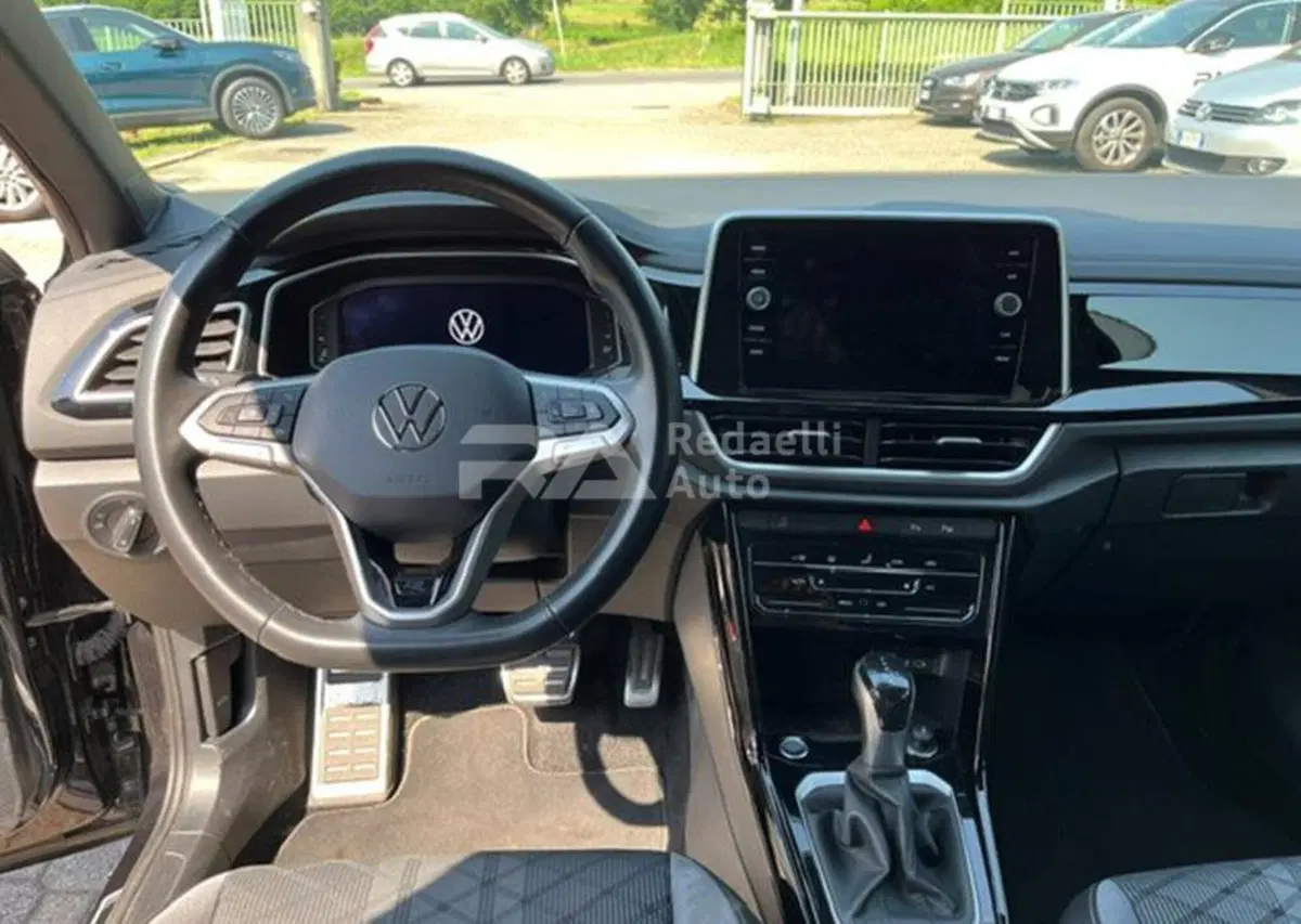 Volkswagen T-Roc usata a Lecco (8)