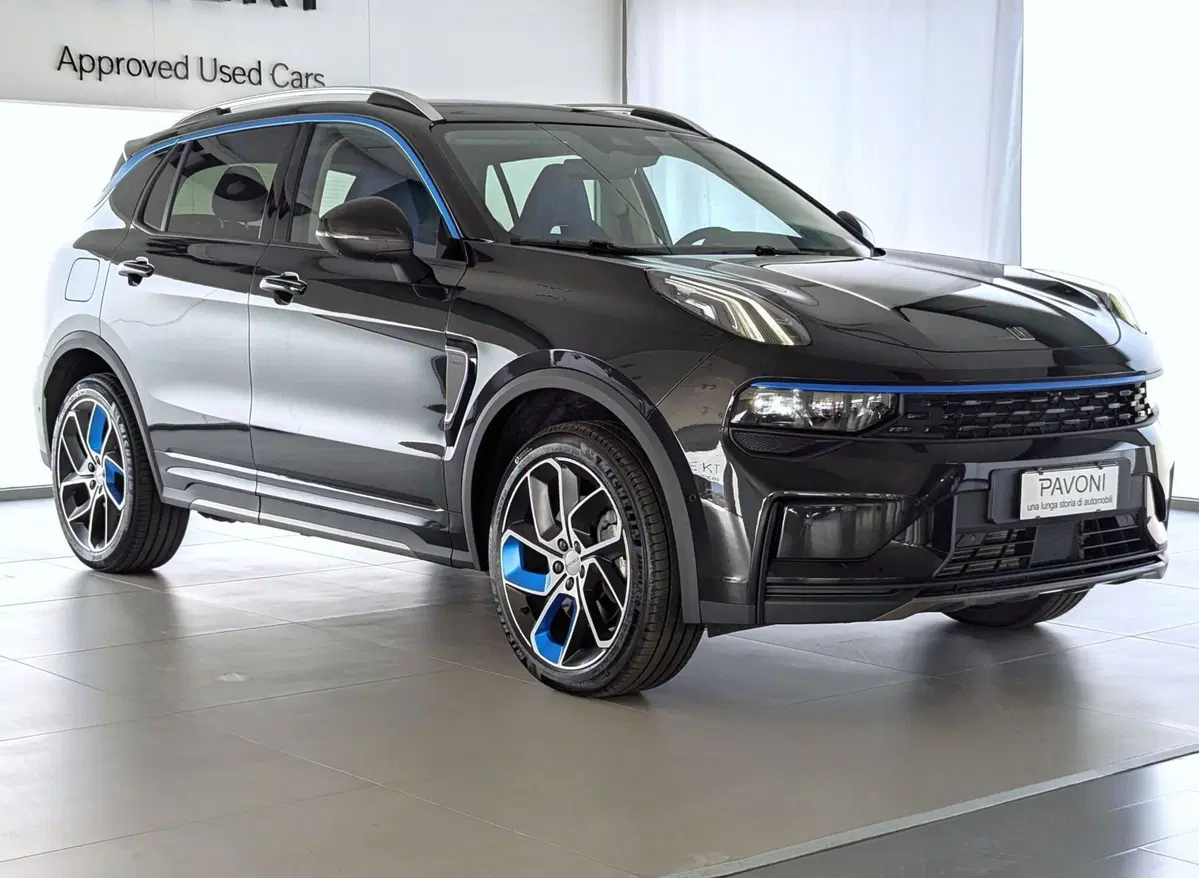 Lynk & Co 01 usata a Pescara (2)