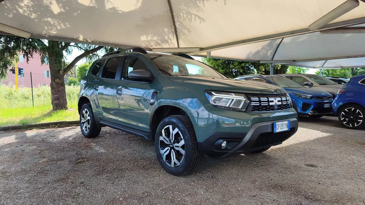 Dacia Duster usata a Firenze (13)