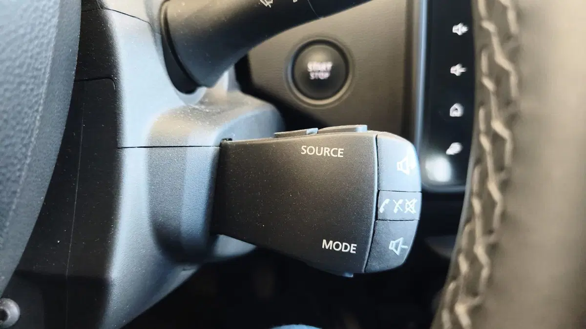 Dacia Duster usata a Firenze (18)