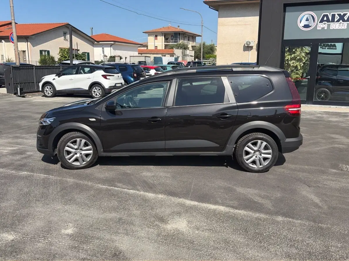 Dacia Jogger usata a Lucca (2)