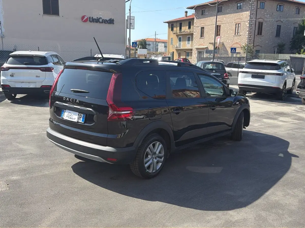 Dacia Jogger usata a Lucca (6)