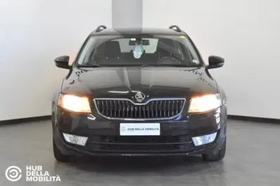 Skoda Octavia Station Wagon 1.4 TSI Wagon Active G-Tec del 2014 usata a Foligno