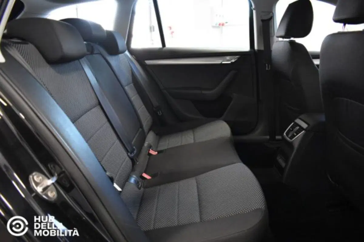 Skoda Octavia Station Wagon usata a Perugia (17)