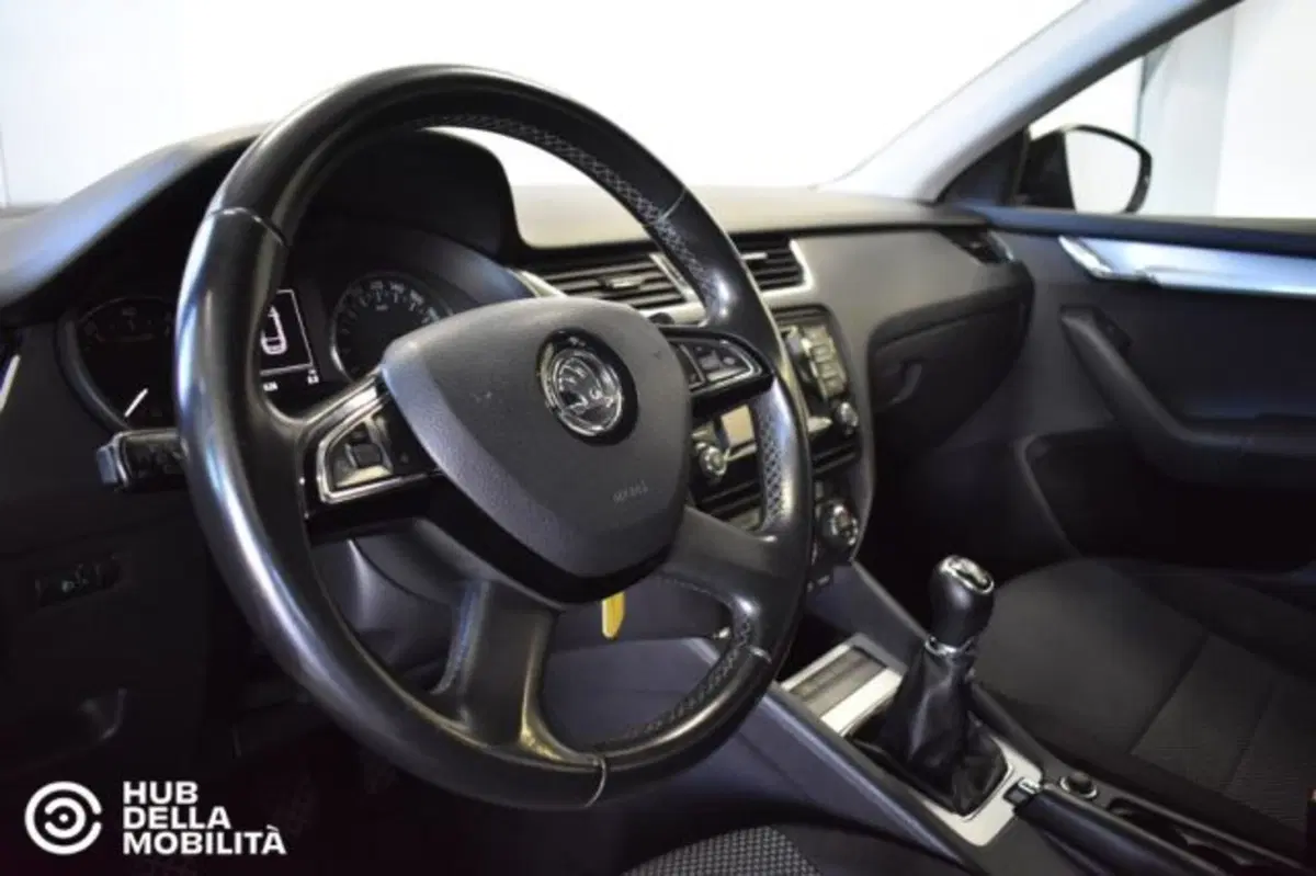 Skoda Octavia Station Wagon usata a Perugia (19)