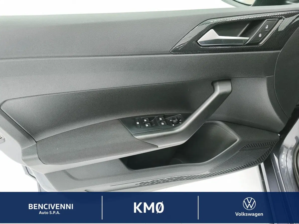 Volkswagen Taigo nuova a Catanzaro (16)