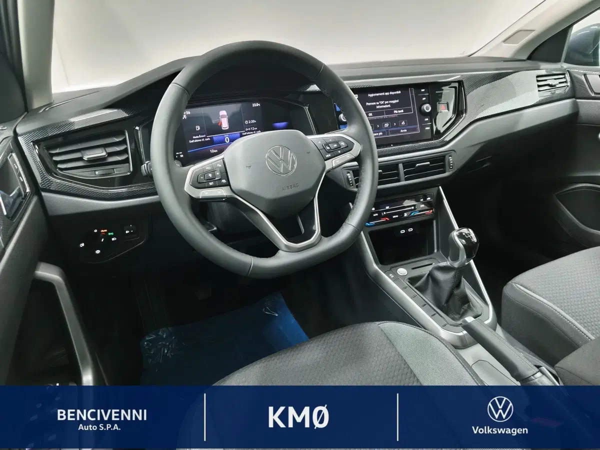 Volkswagen Taigo nuova a Catanzaro (18)