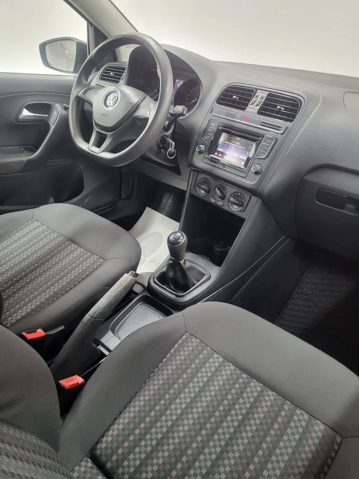 Volkswagen Polo usata a Catanzaro (11)