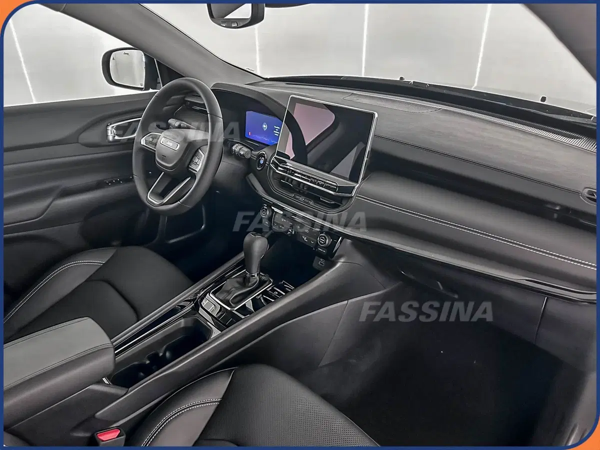 Jeep Compass usata a Milano (14)