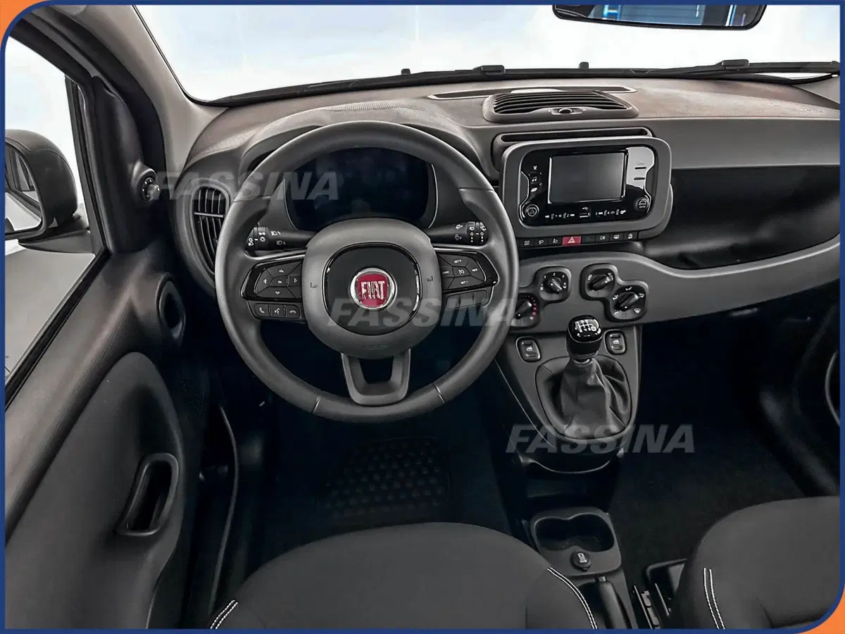 Fiat Pandina nuova a Milano (11)