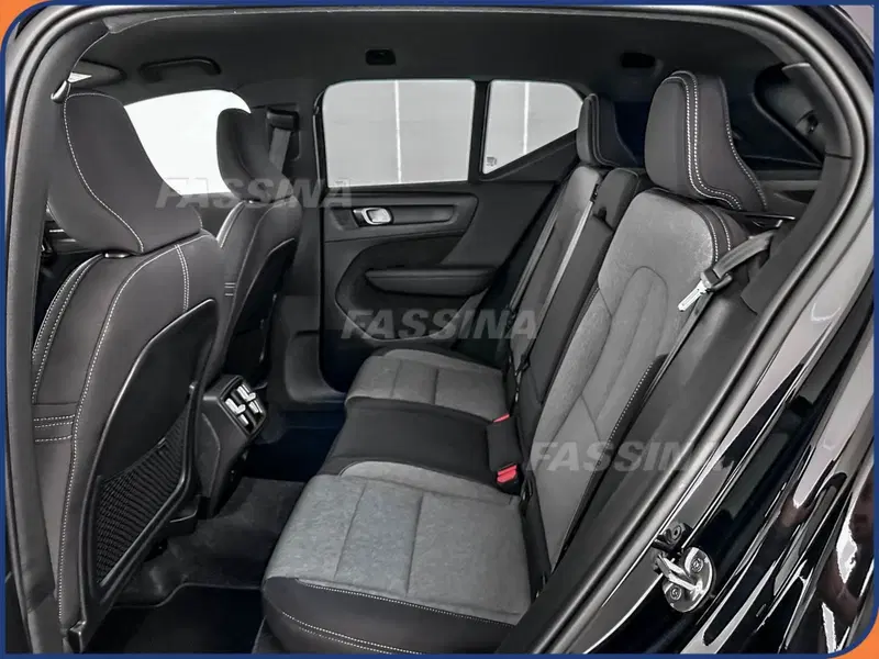 Volvo XC40 usata a Milano (10)