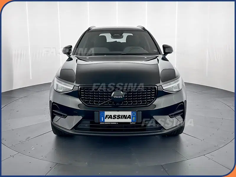 Volvo XC40 usata a Milano (2)