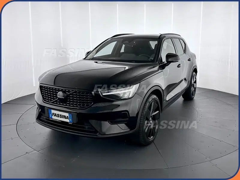 Volvo XC40 usata a Milano (3)