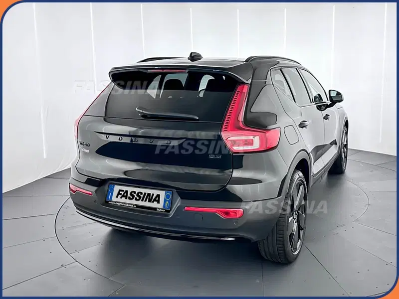 Volvo XC40 usata a Milano (6)