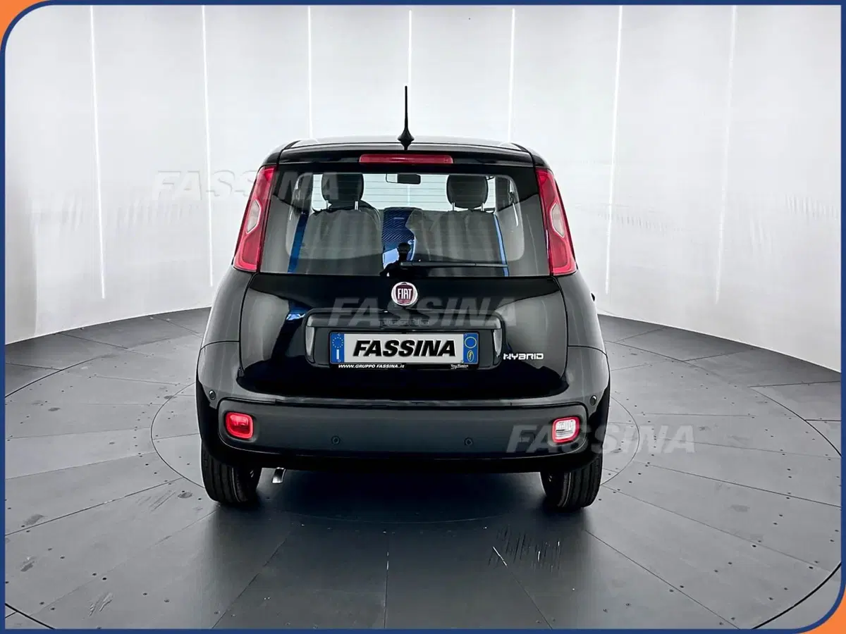 Fiat Pandina nuova a Milano (5)