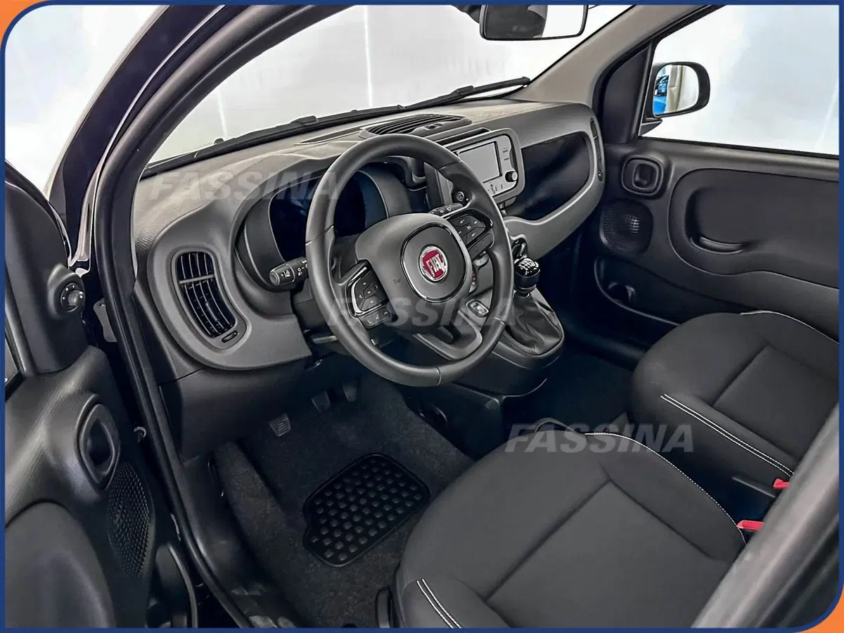 Fiat Pandina nuova a Milano (9)