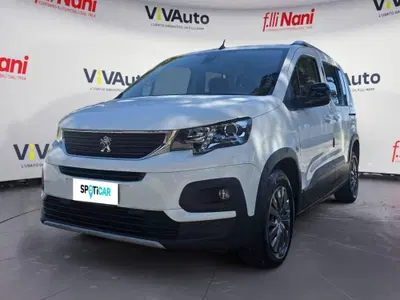 Peugeot Rifter mix 1.5 bluehdi 100cv Allure S&amp;S del 2022 usata a Massa