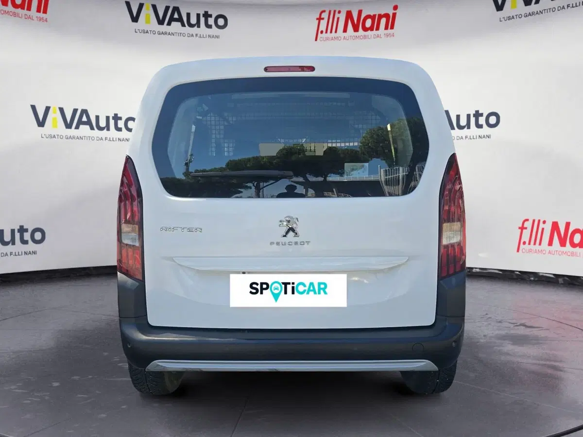 Peugeot Rifter usata a Massa-Carrara (4)