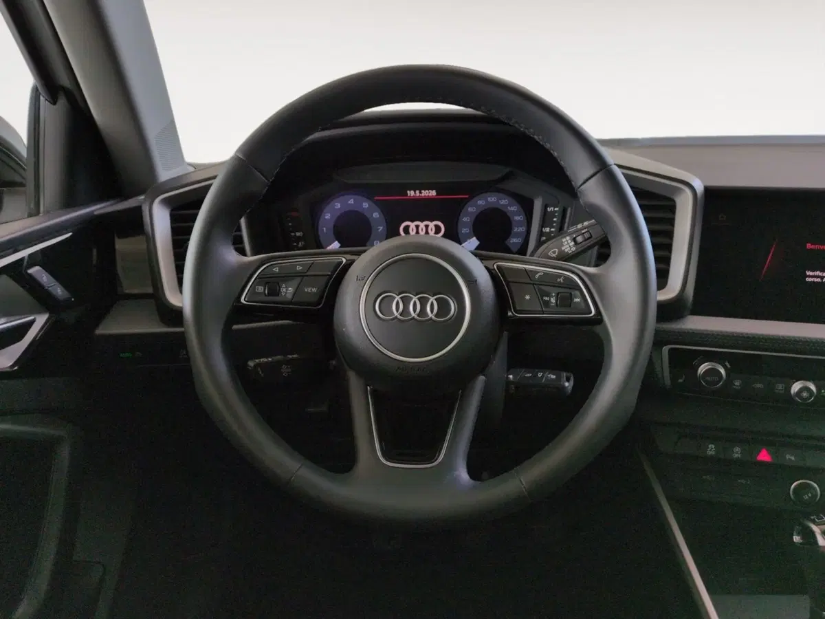 Audi A1 allstreet usata a Agrigento (11)