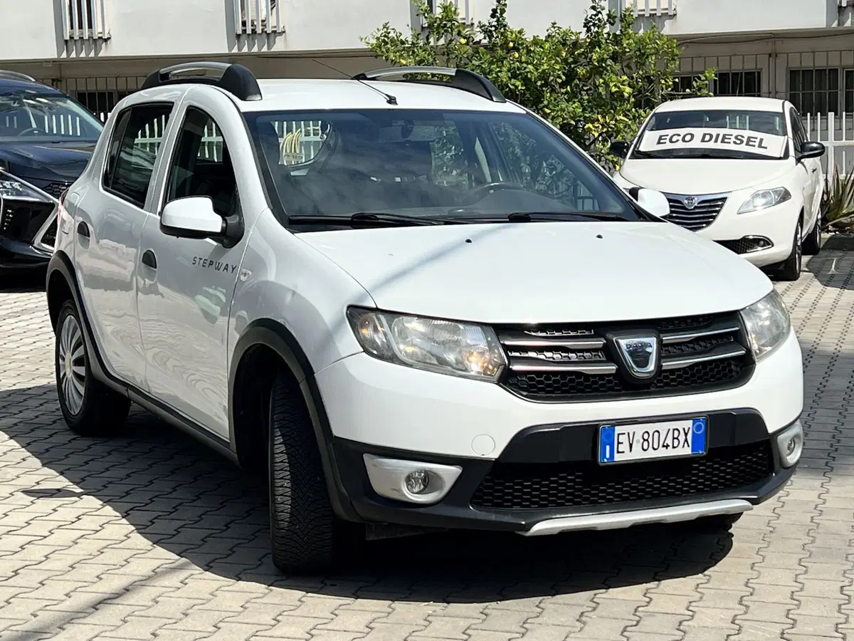 Dacia Sandero usata a Chieti (3)