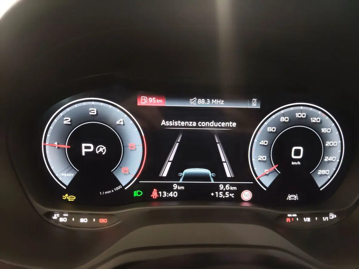 Audi Q2 nuova a Modena (9)
