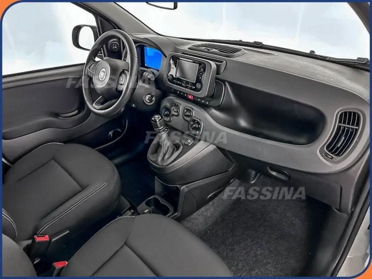 Fiat Pandina nuova a Milano (13)
