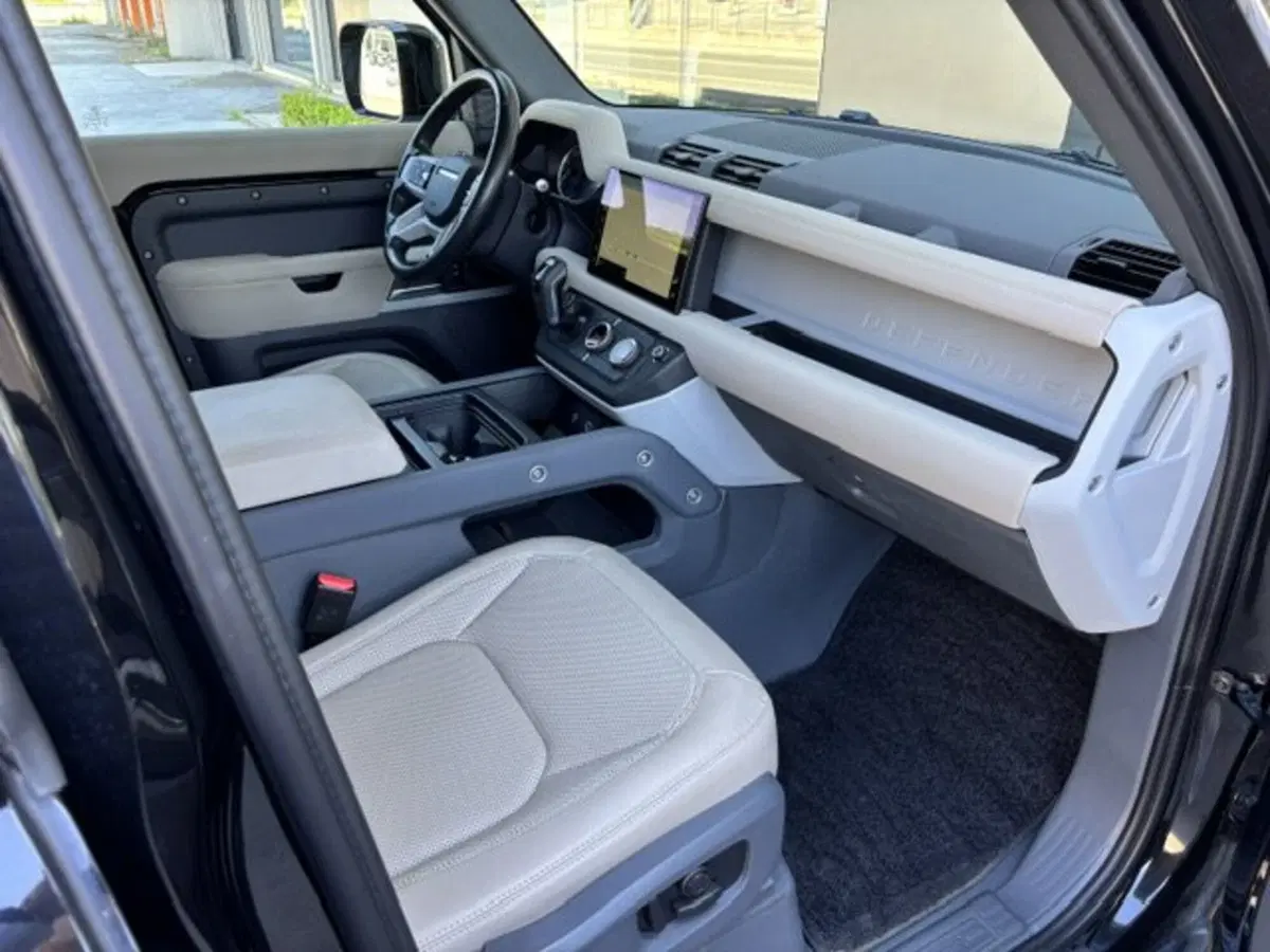 Land Rover Defender usata a Pesaro-Urbino (3)