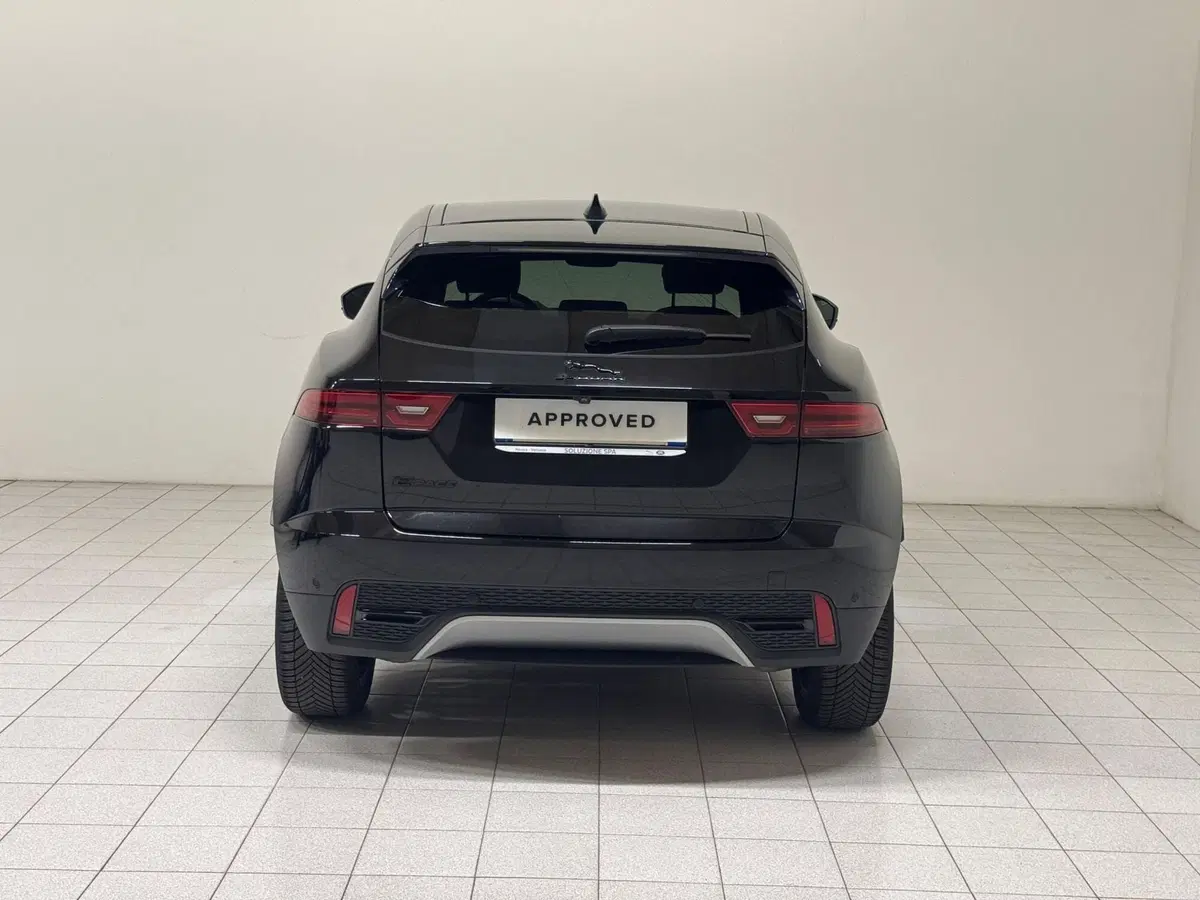 Jaguar E-Pace usata a Novara (7)
