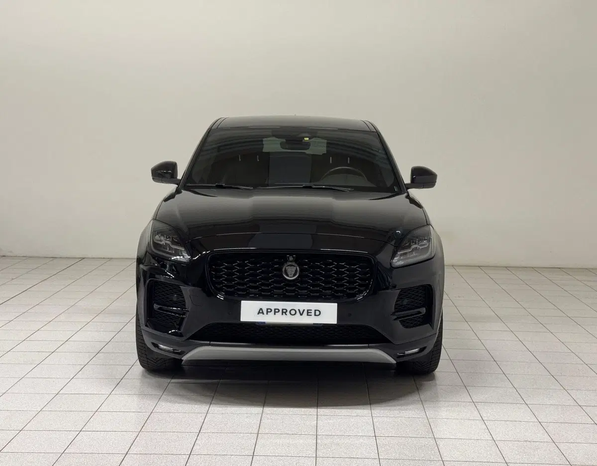 Jaguar E-Pace usata a Novara (8)