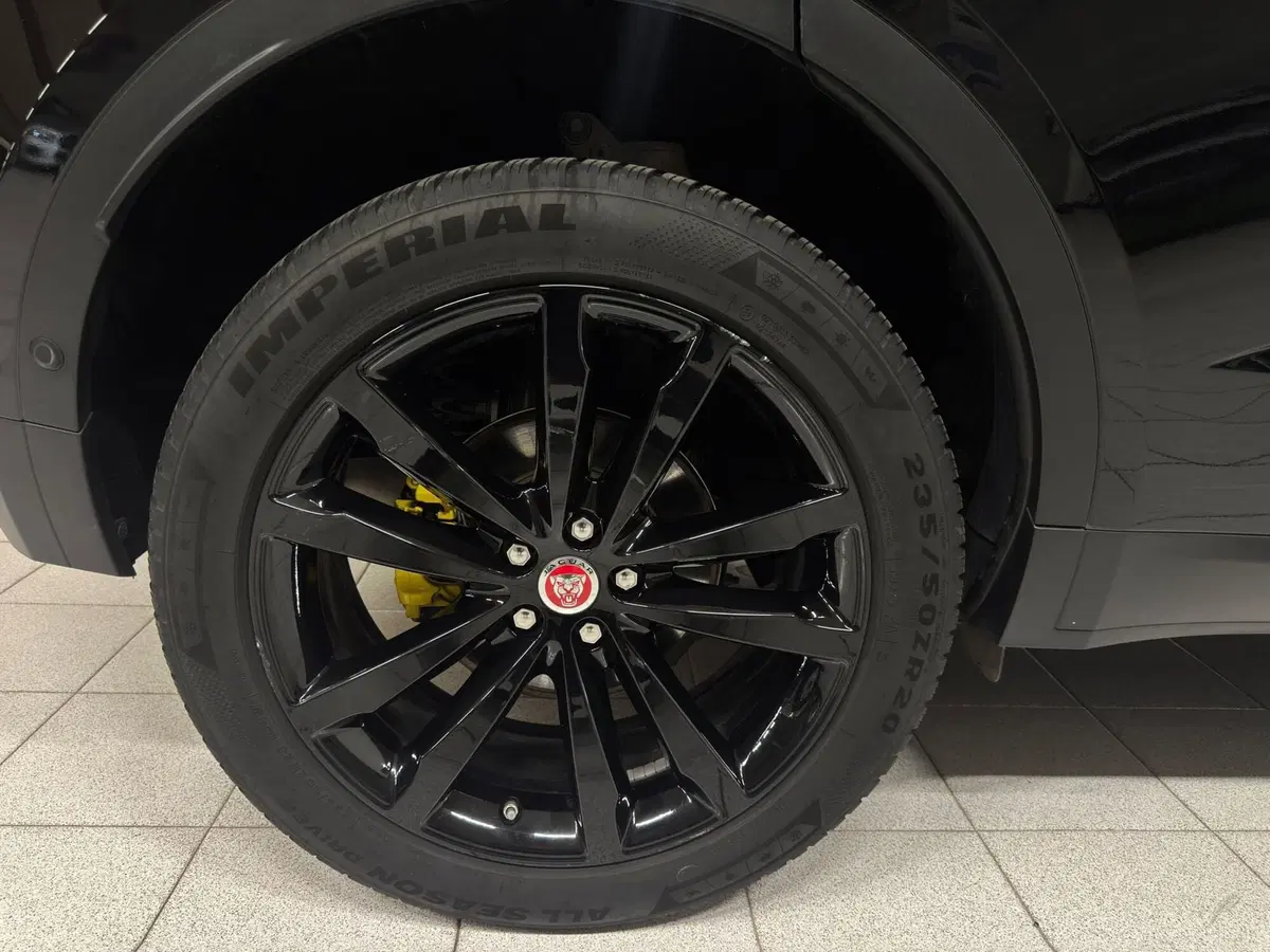 Jaguar E-Pace usata a Novara (9)