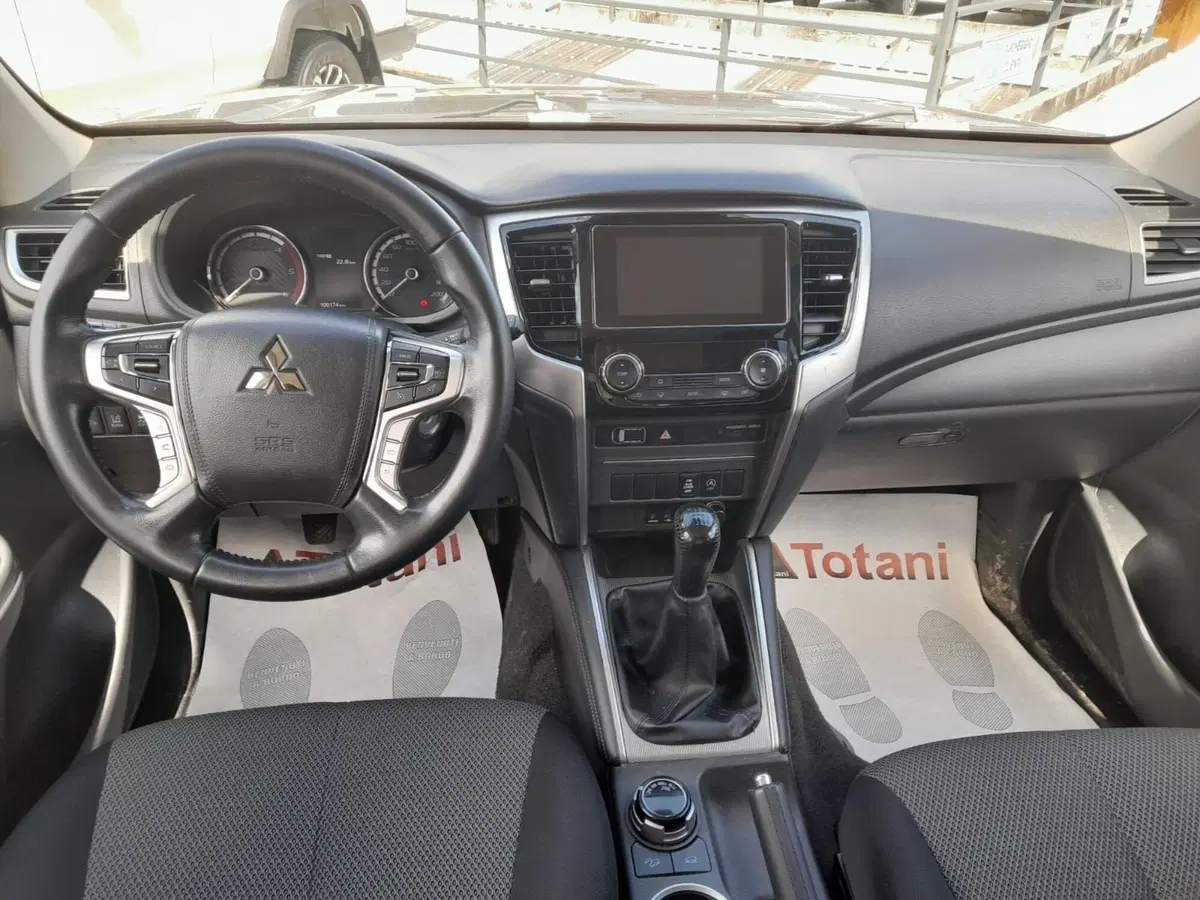Mitsubishi L200 usata a L'Aquila (14)